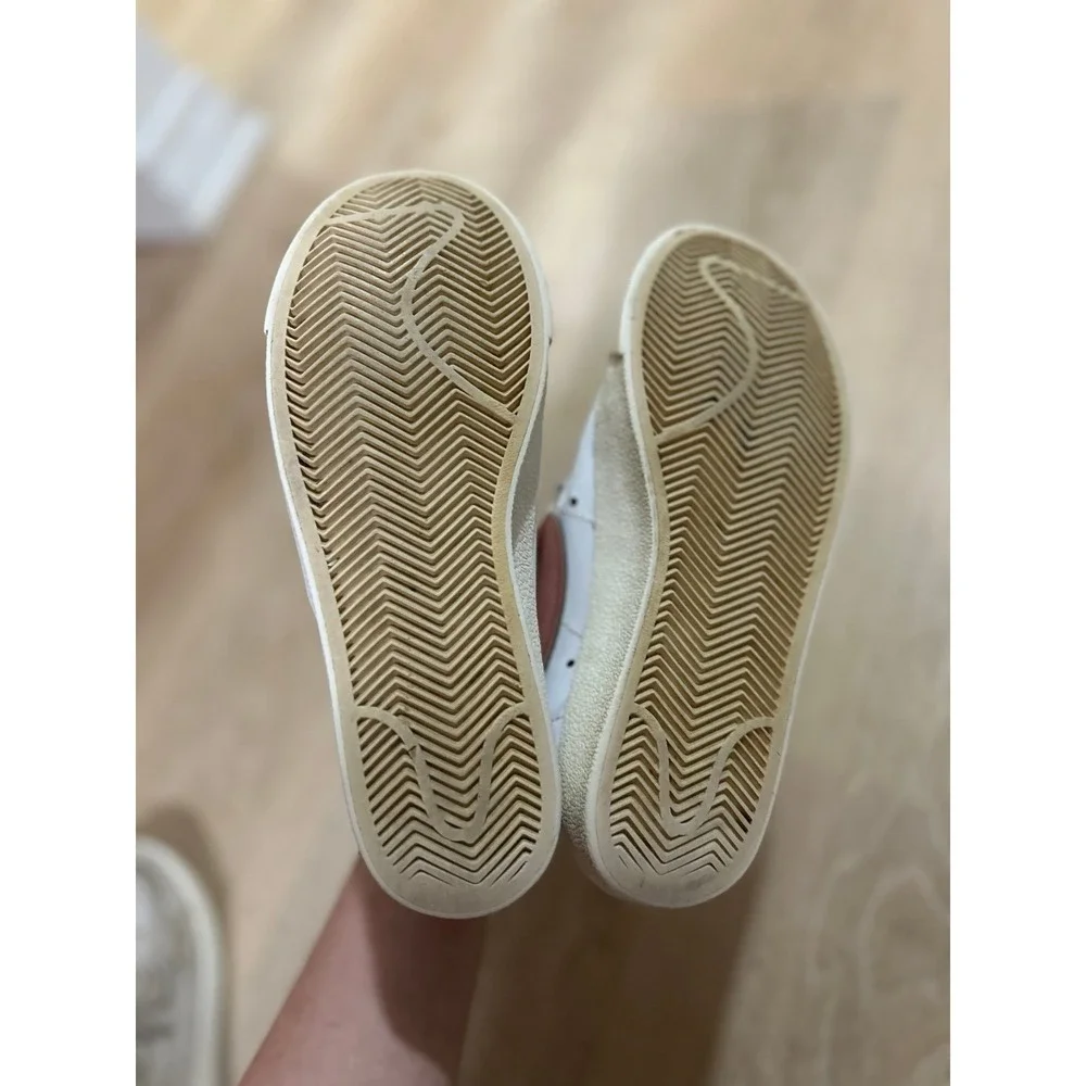 Pink‎ women's nike blazers